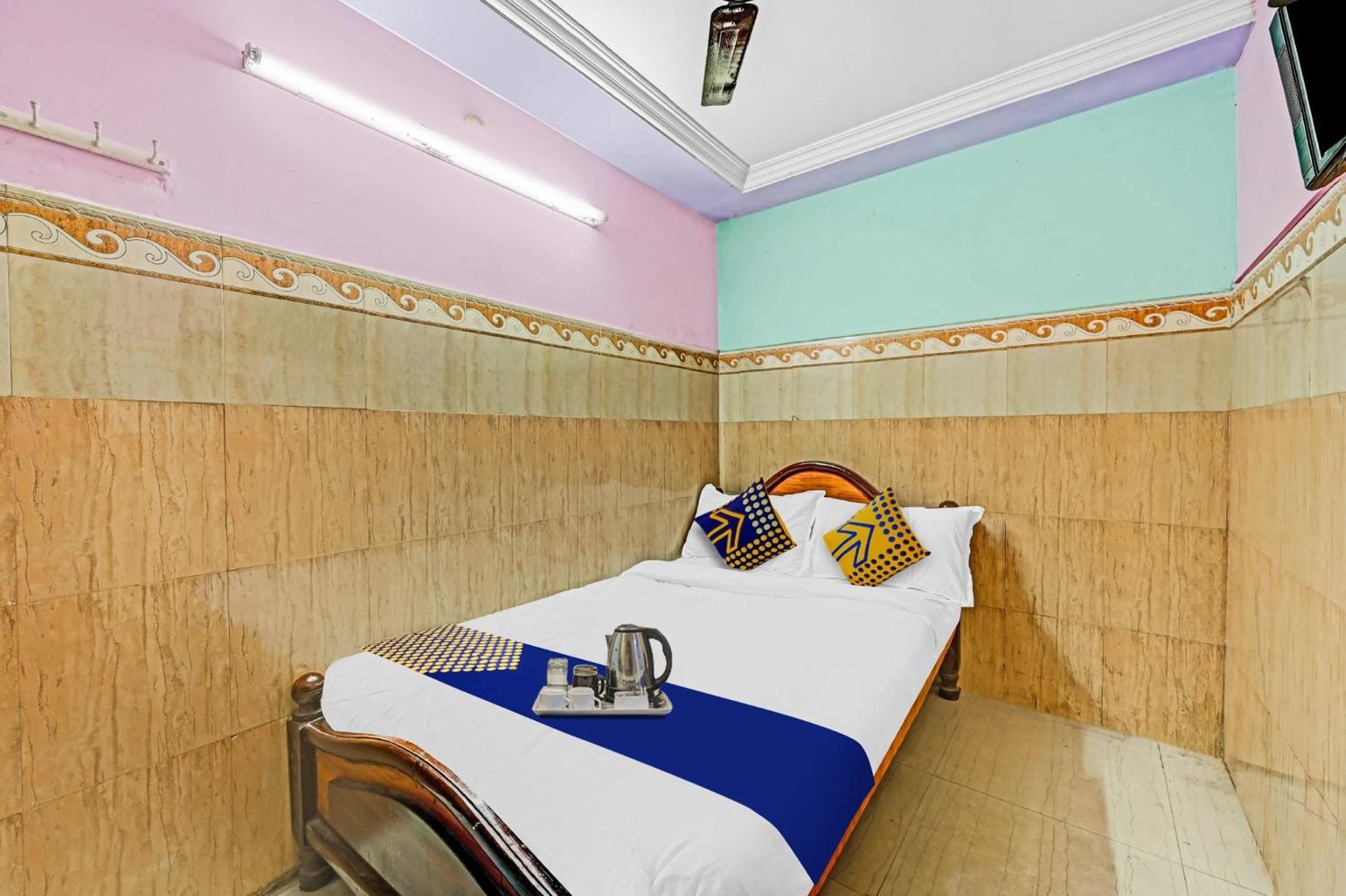 Spot On Svr Grand Hotel Vijayawāda Екстериор снимка